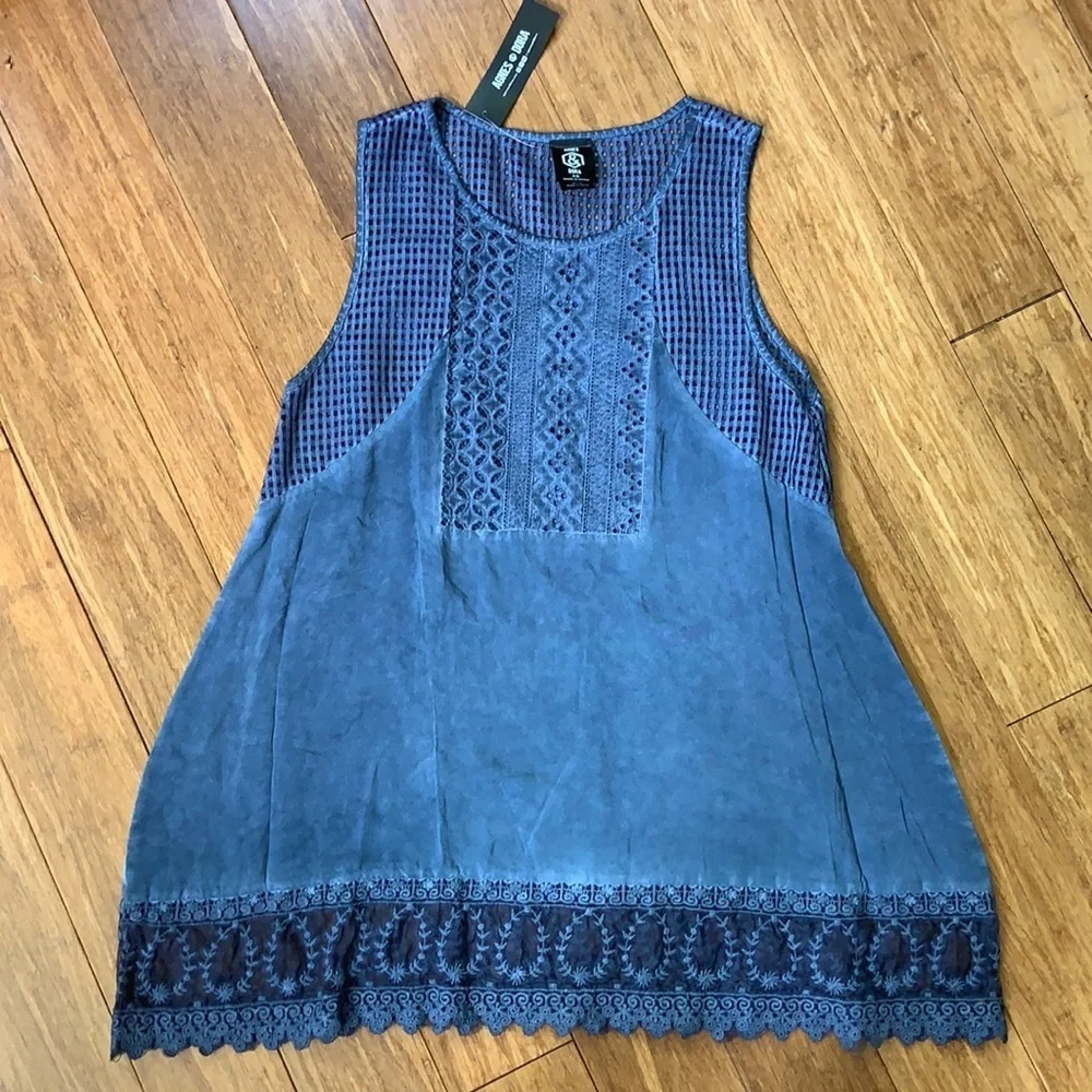 NEW AGNES & DORA Navy Eyelet Tank Sz S - Picture 1 of 2